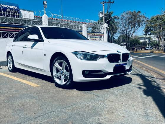 BMW 320i 2.0 SPORT 16V TURBO ACTIVE FLEX 4P AUTOMÁTICO